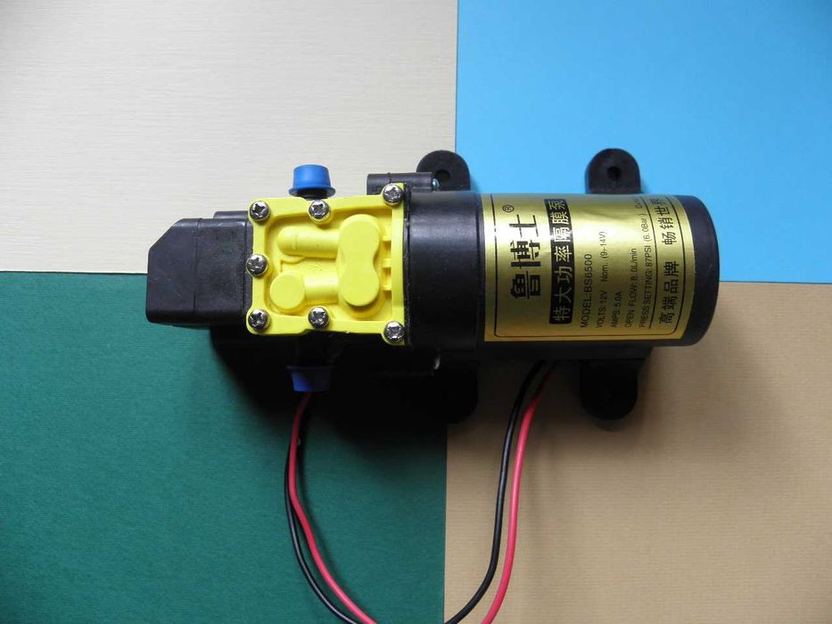 Мембранний насос з датчиком вимкнення, 12В, 8 л/хв