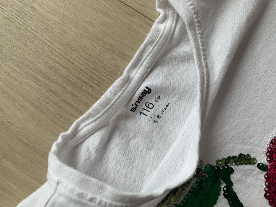 T-shirt Sinsay rozmiar 116