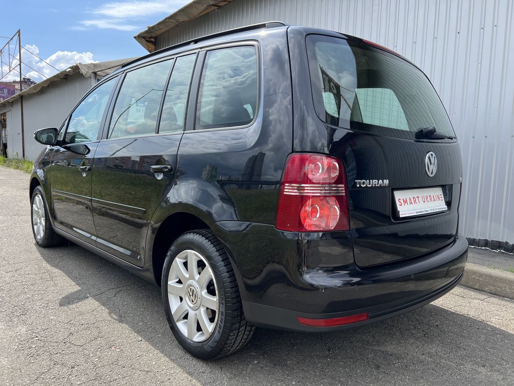 Volkswagen TOURAN 1.4 tsi з Швейцарії