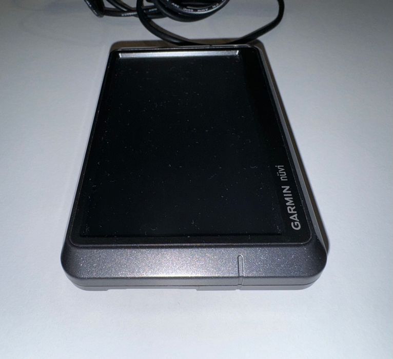 Крутой навигатор GARMIN nuvi 215 W оригинал для грузовиков