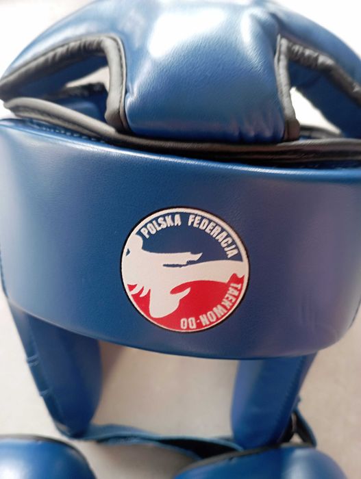 Kask i rękawice ochronne Tekwondoo