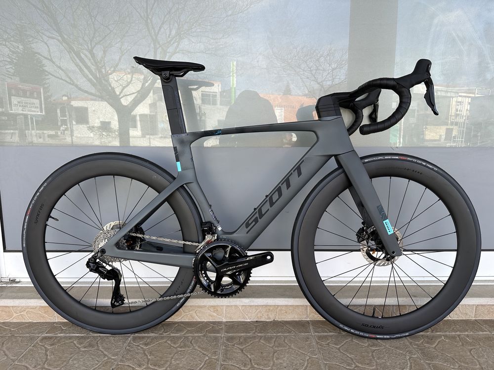 Bicicleta Scott Foil RC Pro - Topo de Gama