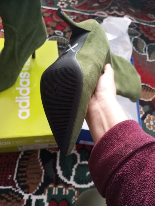 Продам сапоги   осінні -весняні