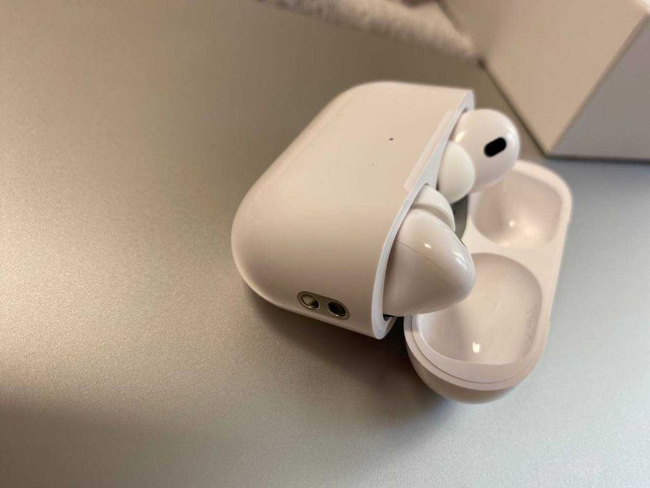 наушники AirPods Pro