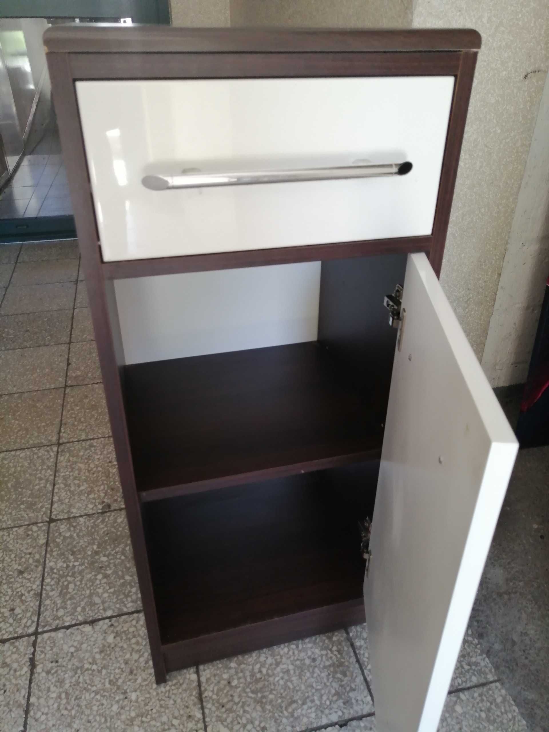 szafka łazienkowa - stojąca