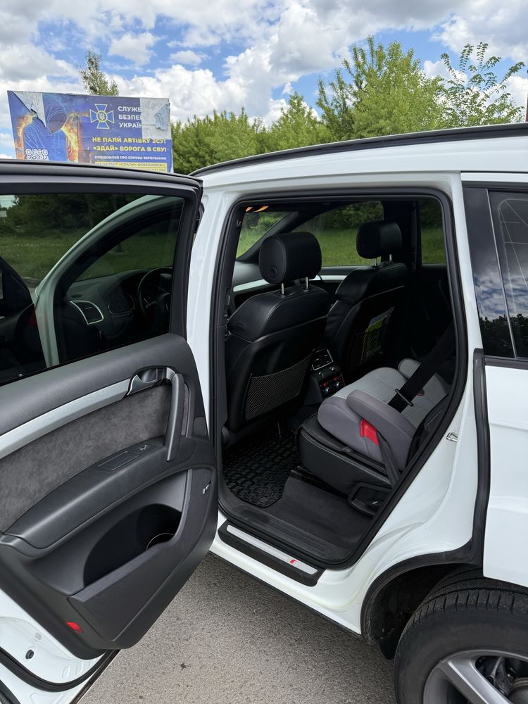 Audi Q7 4.2 tdi s-line в ідеальному стані.