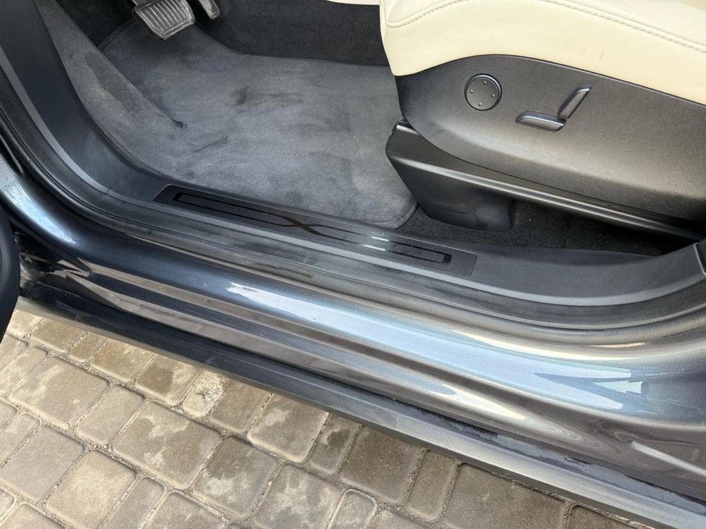 Продам Tesla Model X