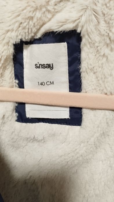 Зимова куртка 140 см