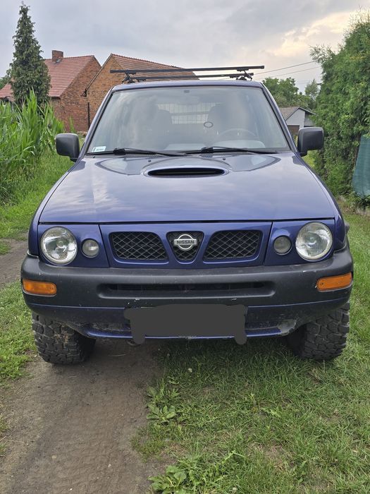 Розборка АвтоШрот Nissan Terrano 2 2.7 скло