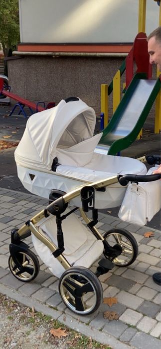 Продам Коляску 2 в 1 Junama Diamond