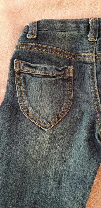 Spodnie jeansowe Benetton dziewczęce rozm. 110 cm