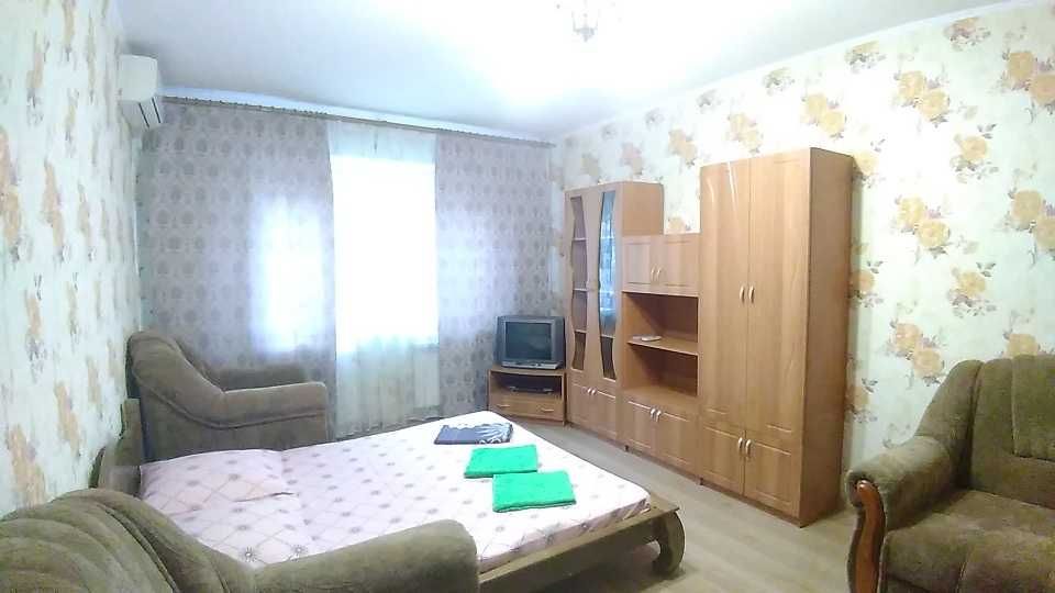 Оболонський р-н.  метро "Мінська" Оболонський пр-т-25.  DREAM TOWN.