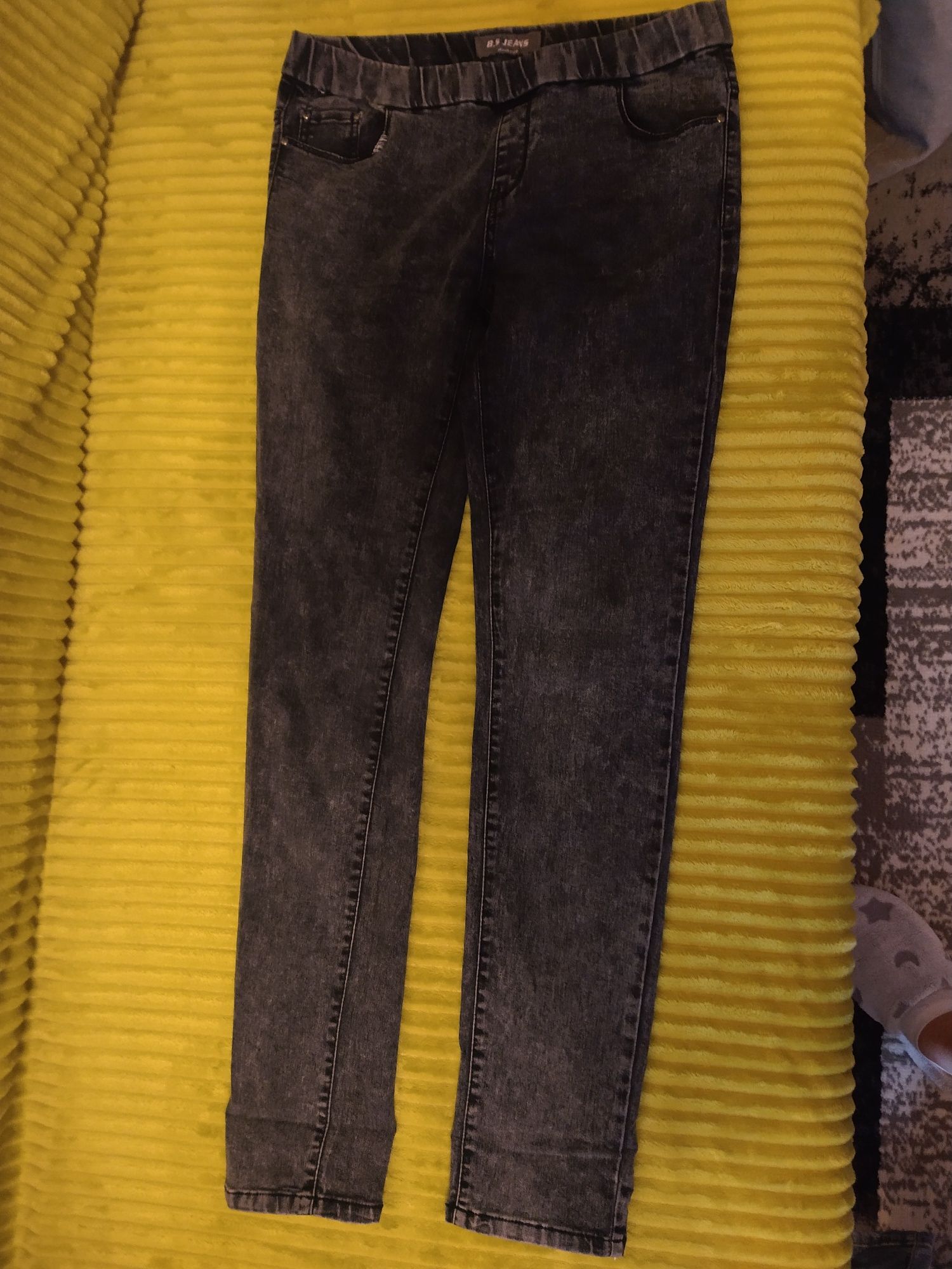 Spodnie damskie jeans