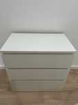 Comoda MALM 3 gavetas (bom estado)