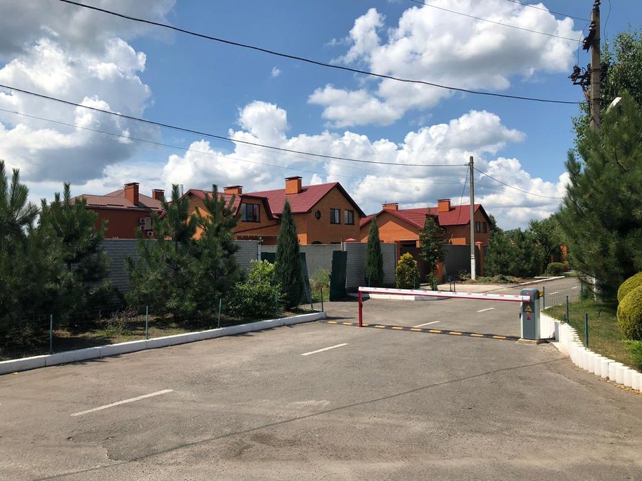 Продам дом в Обуховке "Серебряный Бор"