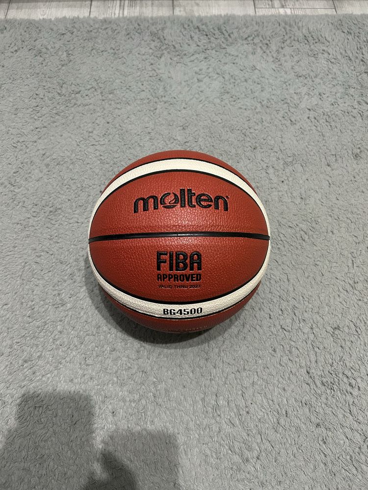 Pilka Molten BG4500