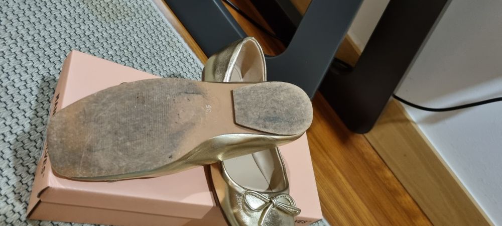 Sabrinas douradas excelente