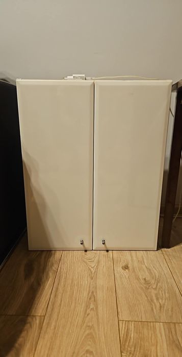 Szafka wisząca łazienkowa