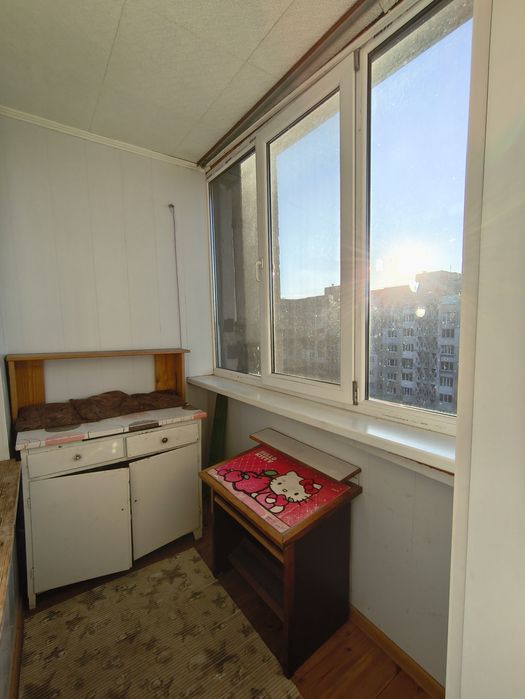 Гарна квартира ,р-н Червоний міст