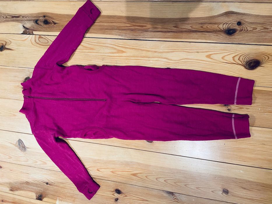 Kombinezon 100 % merino na 4-5 lat.