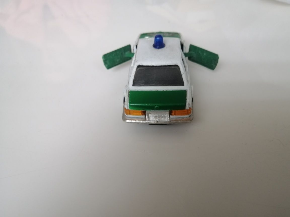 Radiowóz samochód zabawka