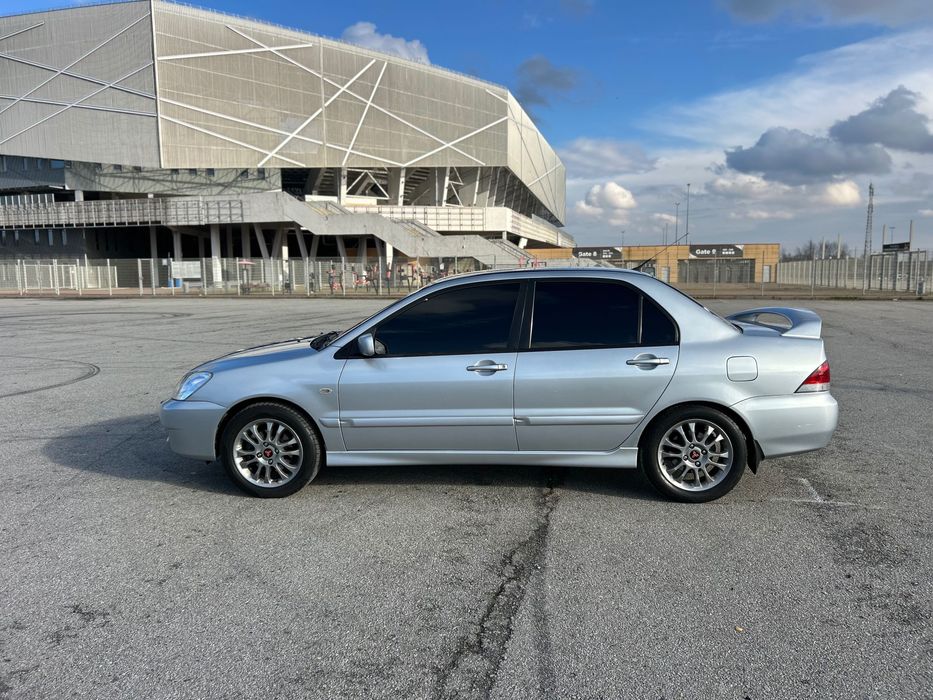 Продам Lancer IX