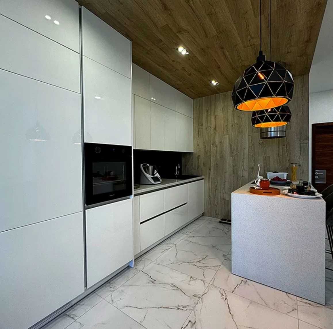 Продам 3х кімнатну квартиру ЖК Comfort City з власним басейном Центр