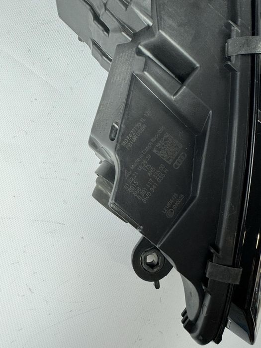 Фари AUDI A4 B9 FULL LED оригінал рест передні ауді а6 б9 права ліва