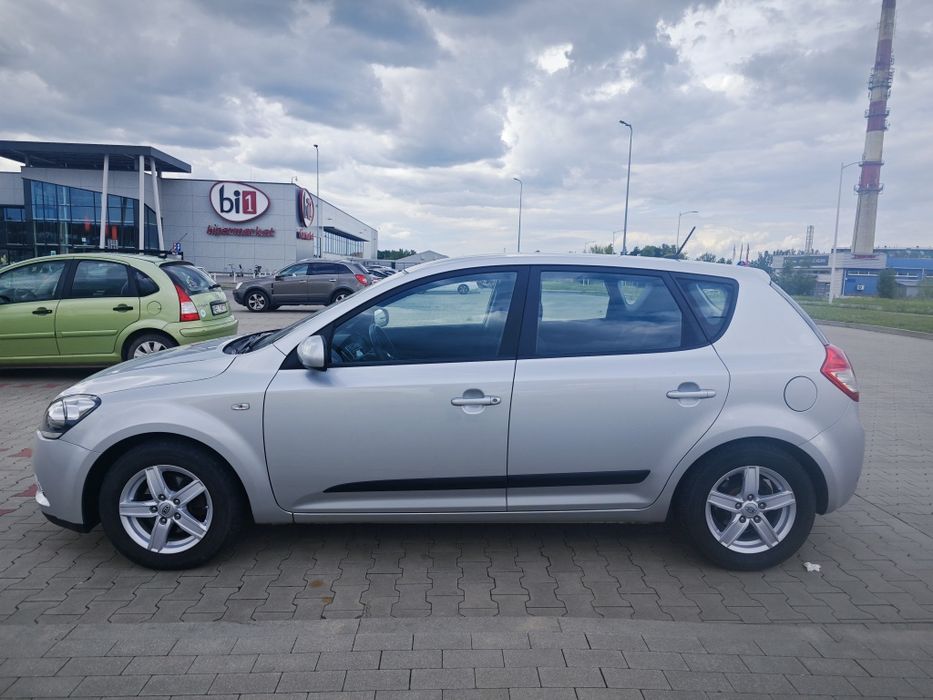 KIA Cee'd 1.4 2012