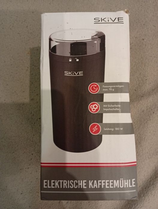 Elektryczny młynek do kawy lub przypraw marki SKIVE.