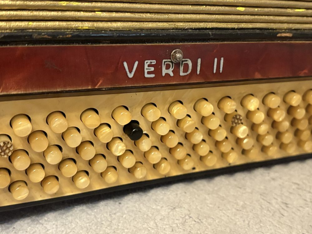 Akordeon Hohner Verdi II 80b.