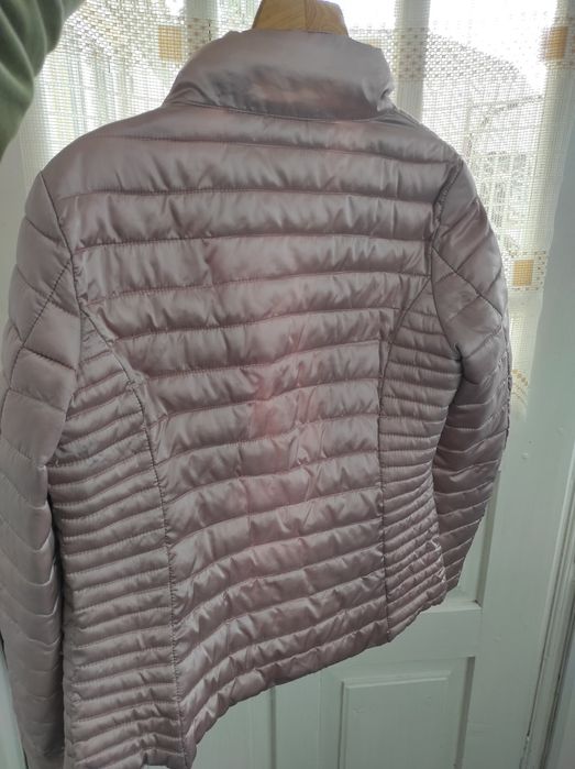 Куртка жіноча весняно-осіння