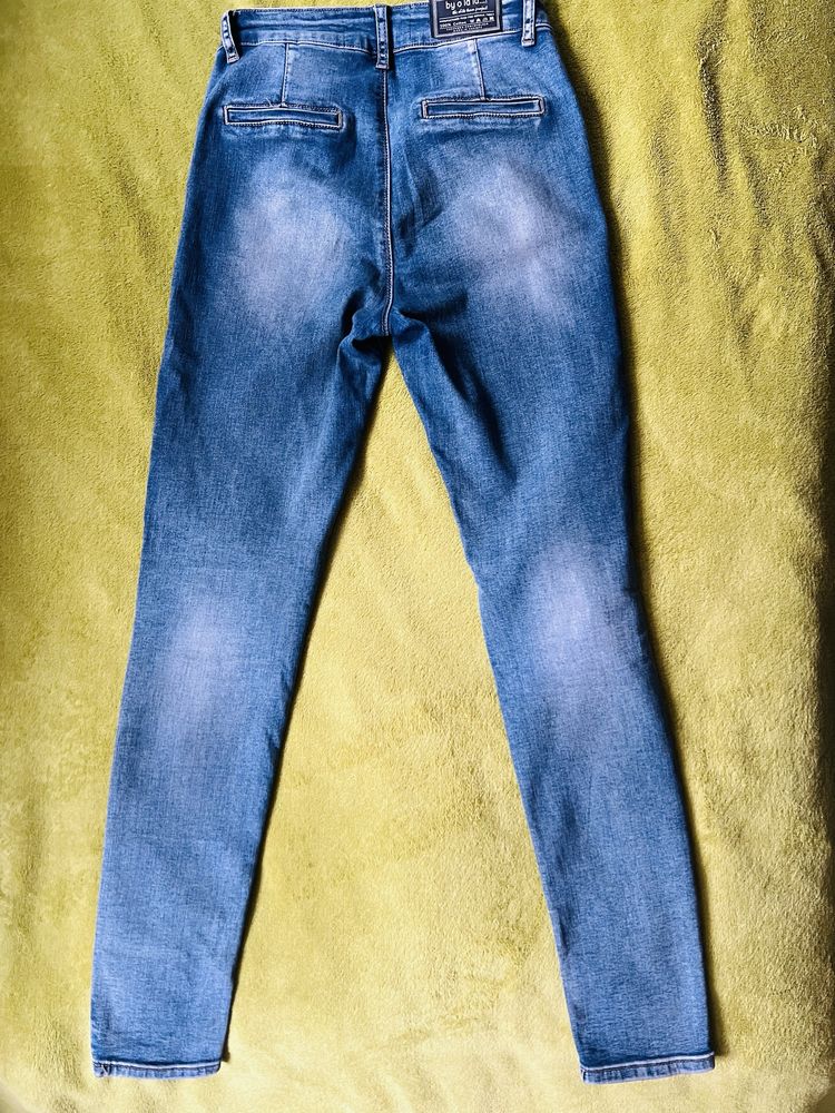 By o la la..!  jeansy rozmiar S