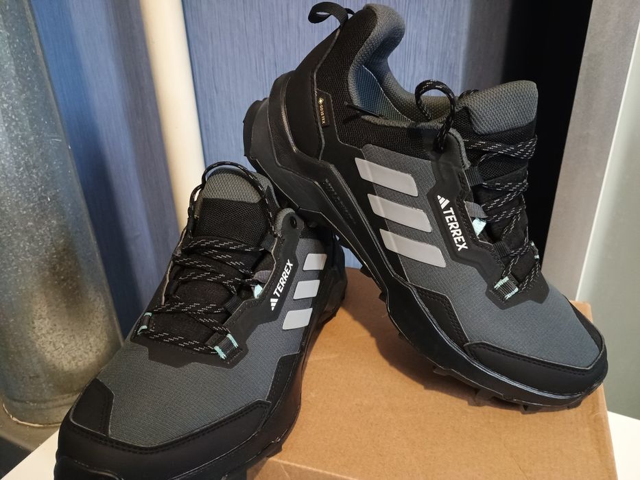 Кроссовки Adidas Terrex  АХ 4Gore-TexОригинал  размер 42.