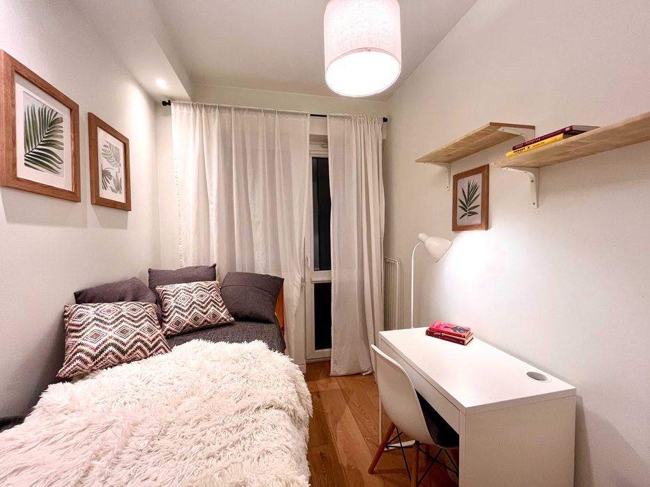 Pokój 1-osobowy z tarasem, Bielany (student/ka, młodzi pracujący)