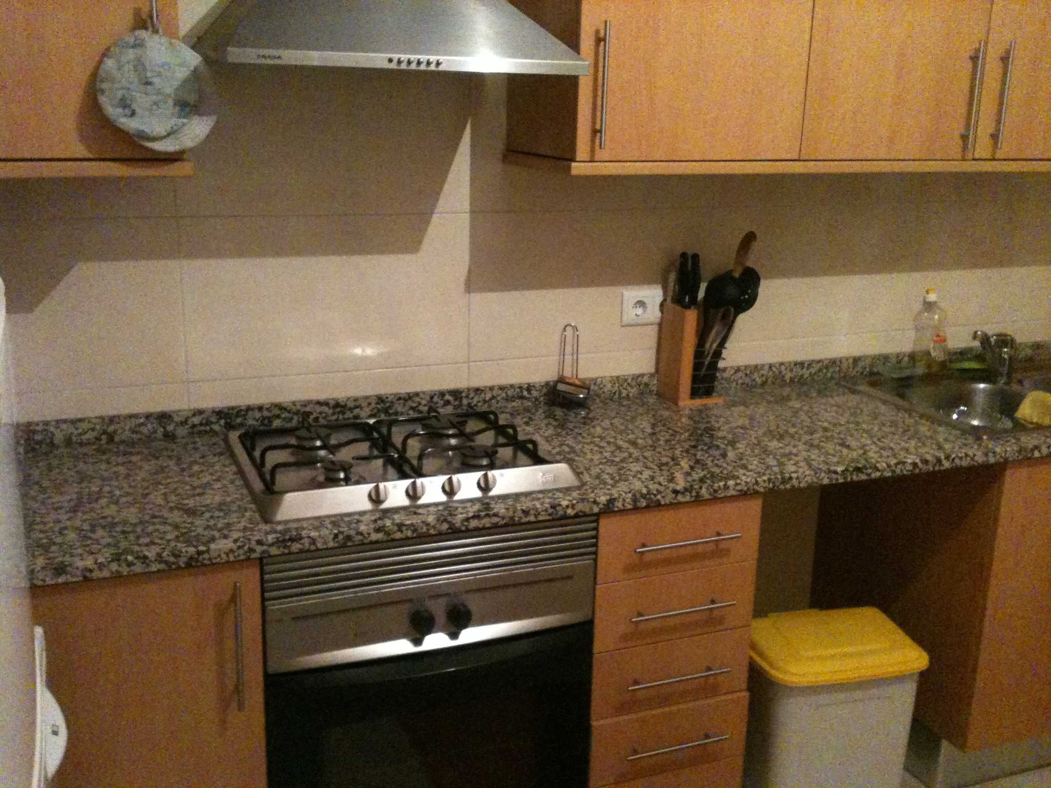 Arrenda quarto - WC privativa - Coimbra - S.Martinho do Bispo