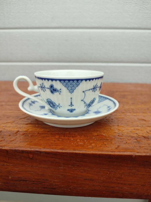 Porcelanowe Duo zdobienie kobaltowe - sygnowane - design -D