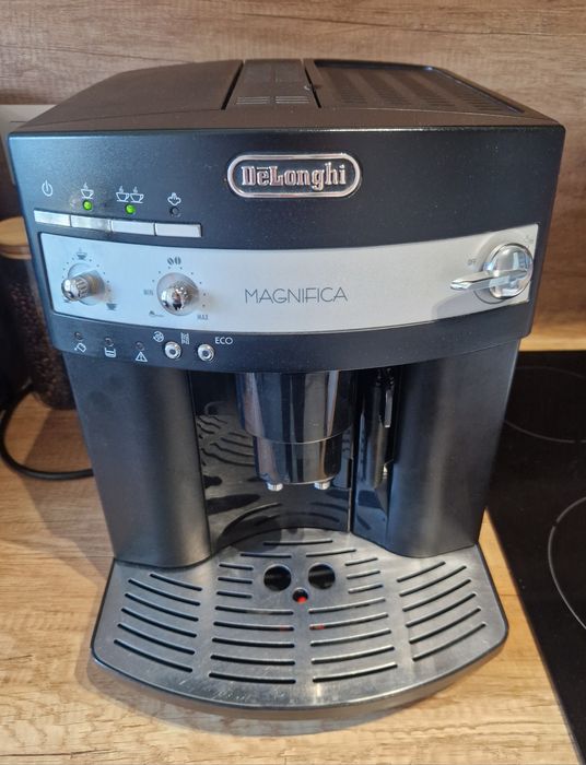 Ekspres Delonghi magnifica Esam 3000