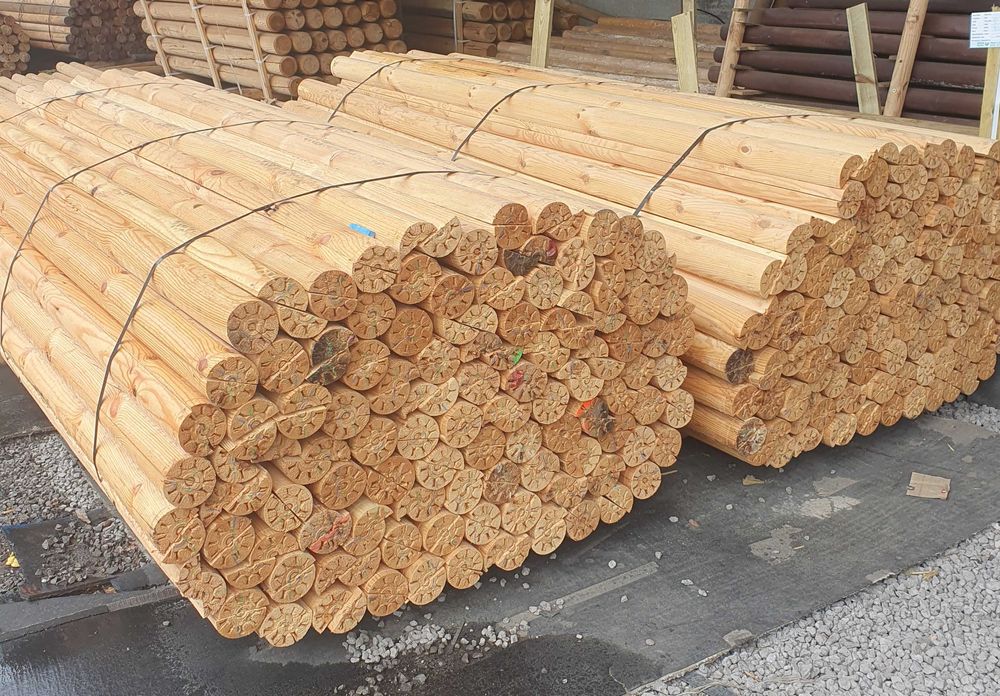 Słupki do siatki leśnej drewniane kołki 250cm  IMPREGNOWANE + Bitum