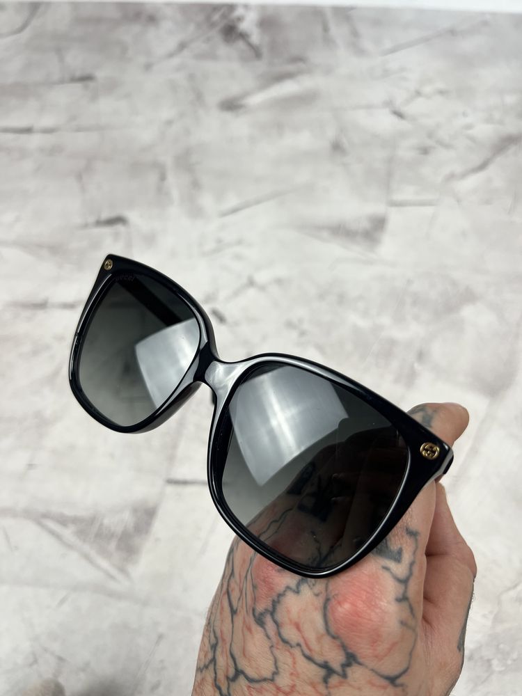 Gucci sensual romantic sunglases