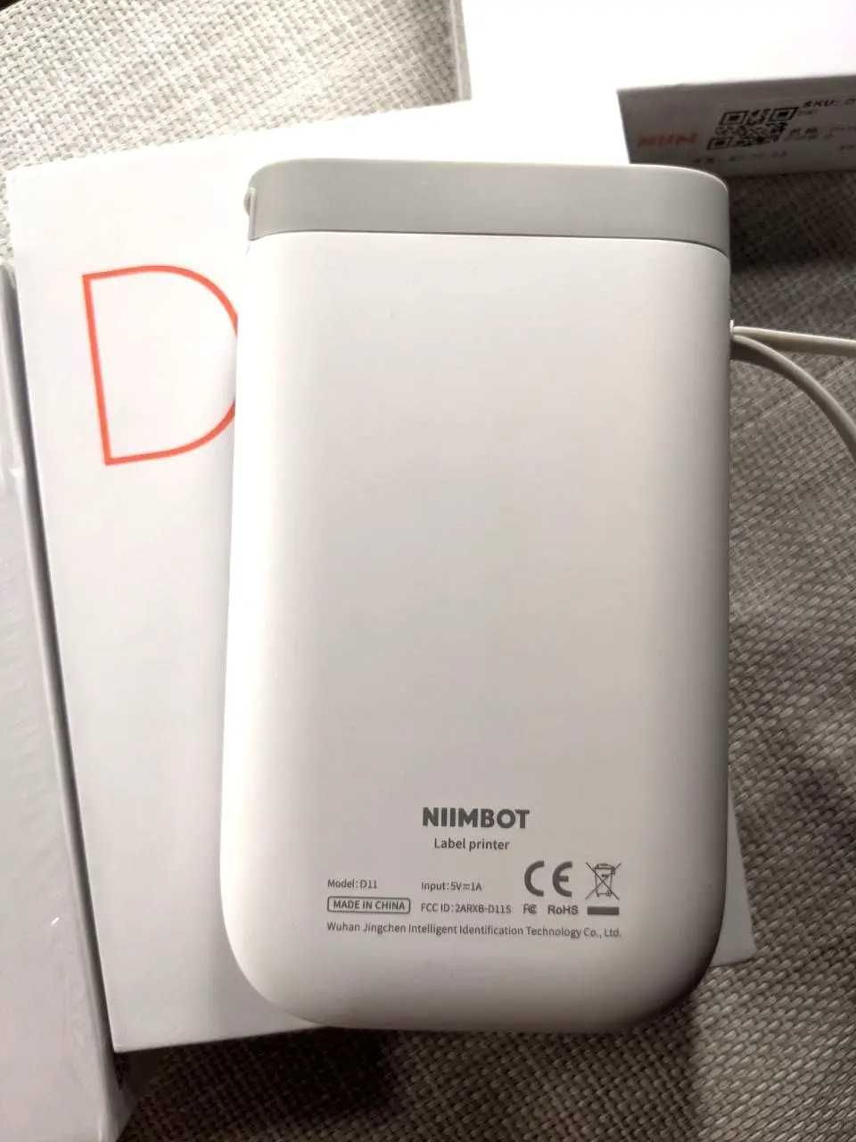 NIIMBOT D11 Портативний термопринтер етикток.