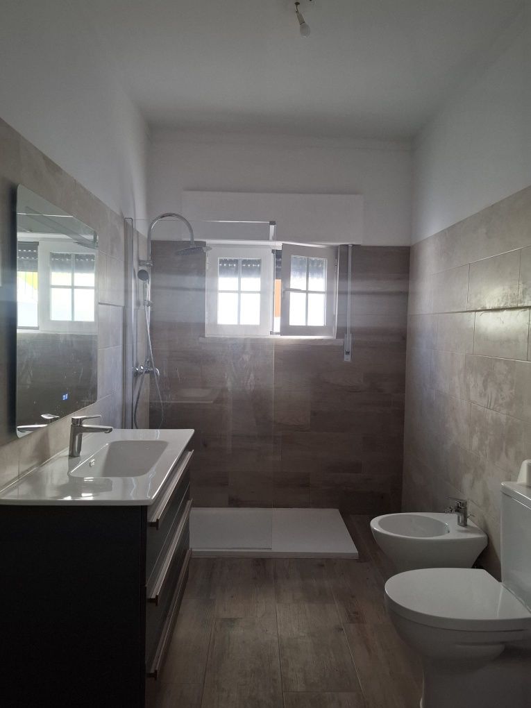 Vende-se T2 - Moradia
