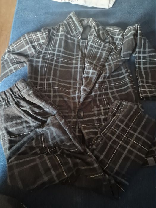 Sprzedam garnitur chlopiecy