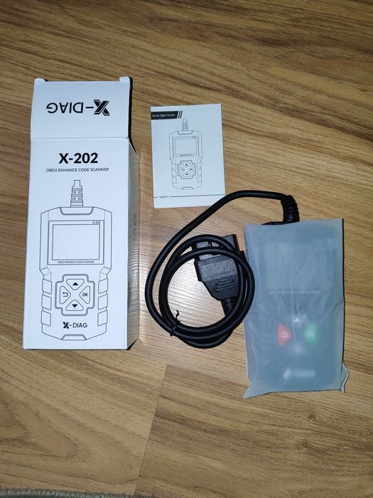 Tester Skaner Diagnostyczny OBD2 Uniwersalny X-DIAG X-202