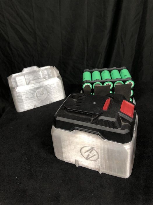 Parkside 20V Baterias de 15Ah

Carcaça impressa em 3D. 
( ABS Preto )