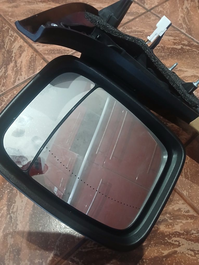 Lustro nowe opel viwaro