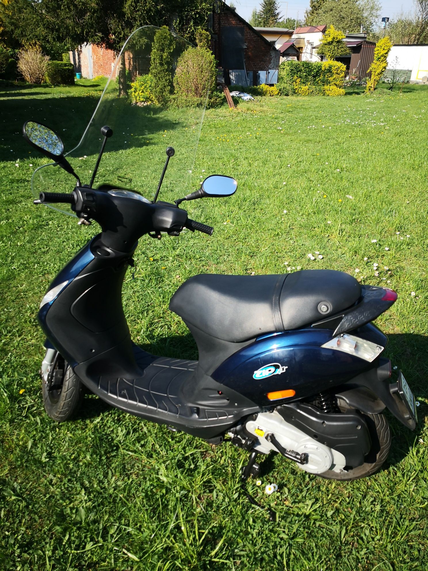 Markowy skuter Aprilia, Piaggio..