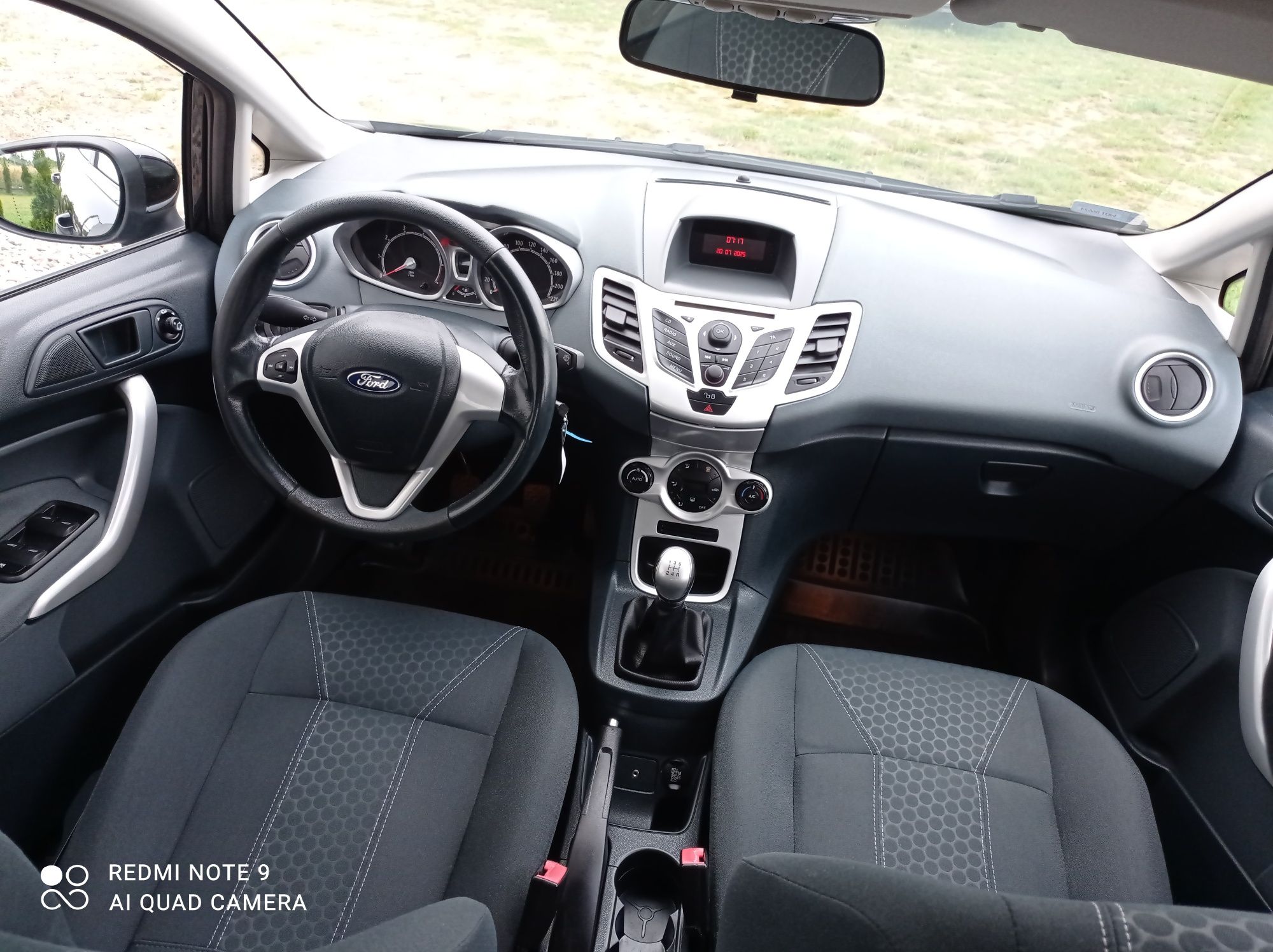 • Ford Fiesta MK7 • 2011 • 1.4 benzyna • TITANIUM •  5 drzwi •