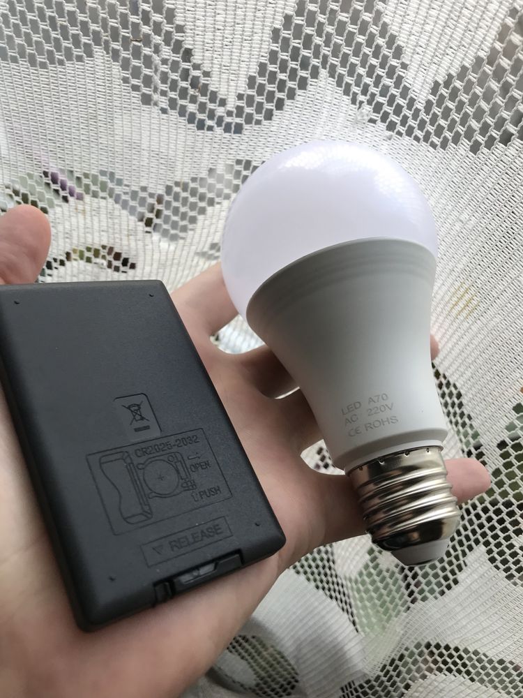 Led rgb bulb. E27 A70 9W.