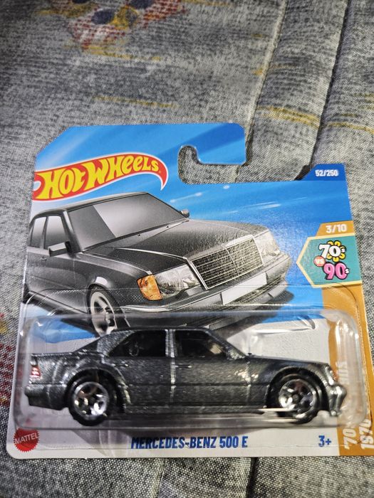 Hot Wheels - Mercedes Benz 500E